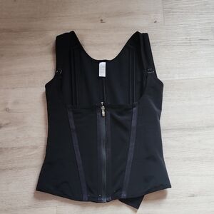 Womans Shaperwear Size L Like New